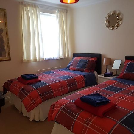1 Derby Court Castletown Apartment Екстериор снимка